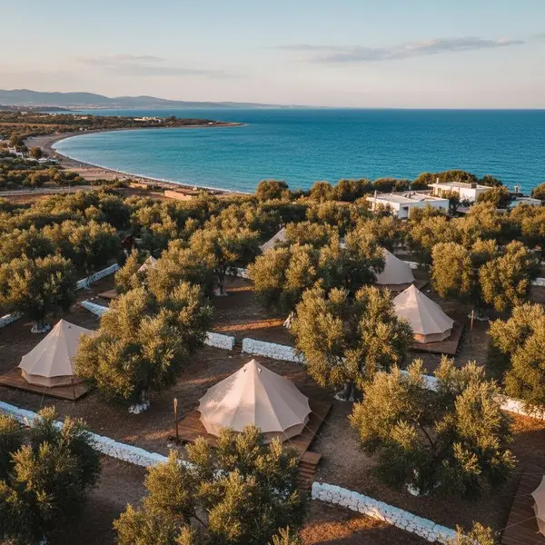 Çeşme Altınkum Çadır Kampı